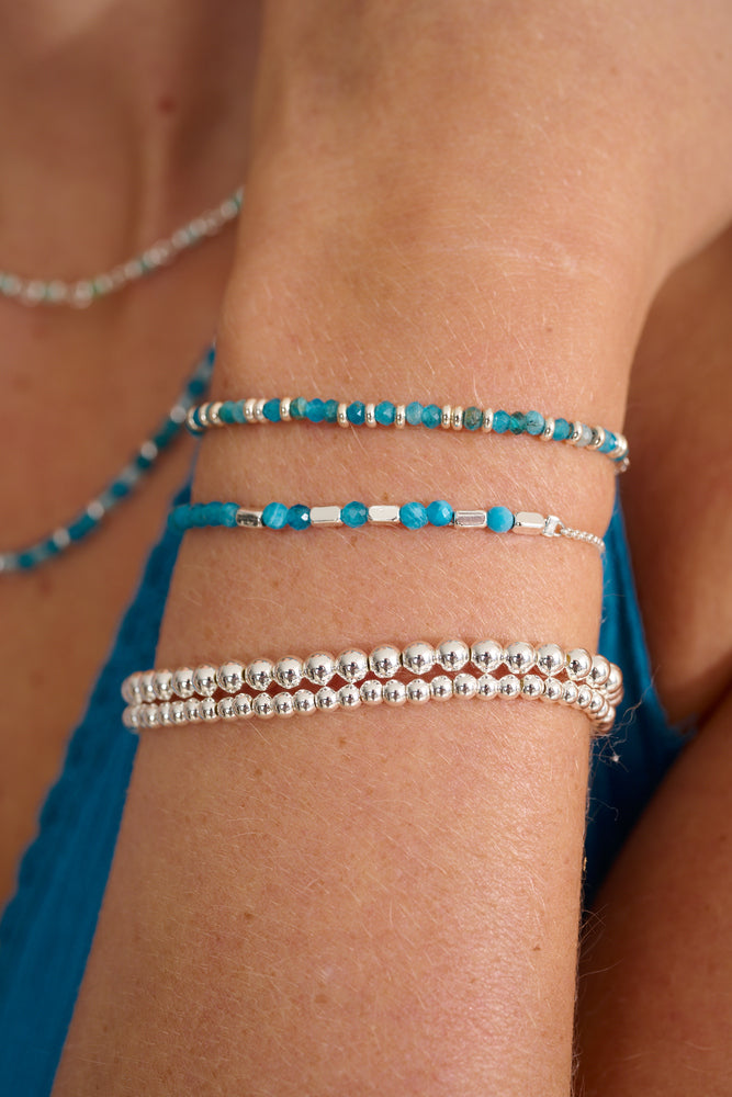 Our beautiful morse code bracelet in Apatite gemstone which spell our the word kindness with the beads. The perfect gift for a special loved one.