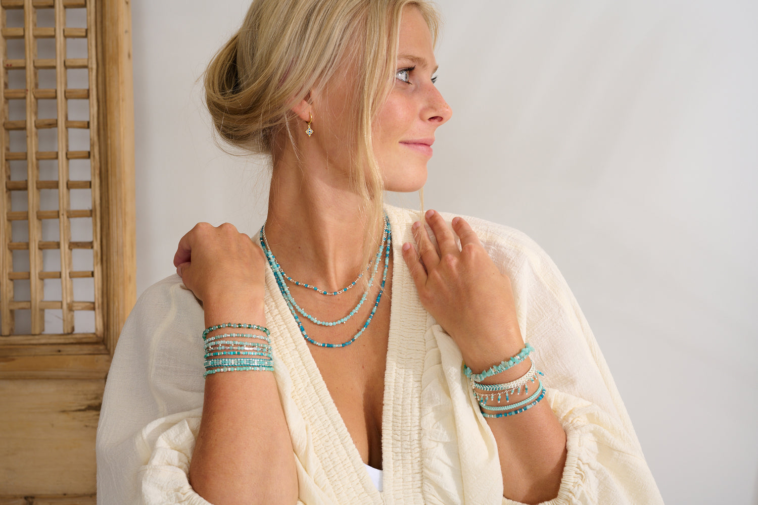 Boho Betty's beautiful panacea apatite silver gemstone necklace. Perfect to bring some colour to your outfit!