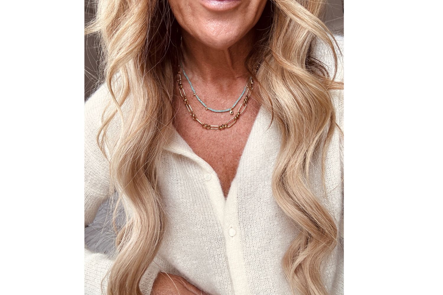 A chunky chain with beautiful oval links. A classic all year round chain worn alone or as shown here paired with a simple Amazonite necklace for that seamless look. the perfect gift for her.