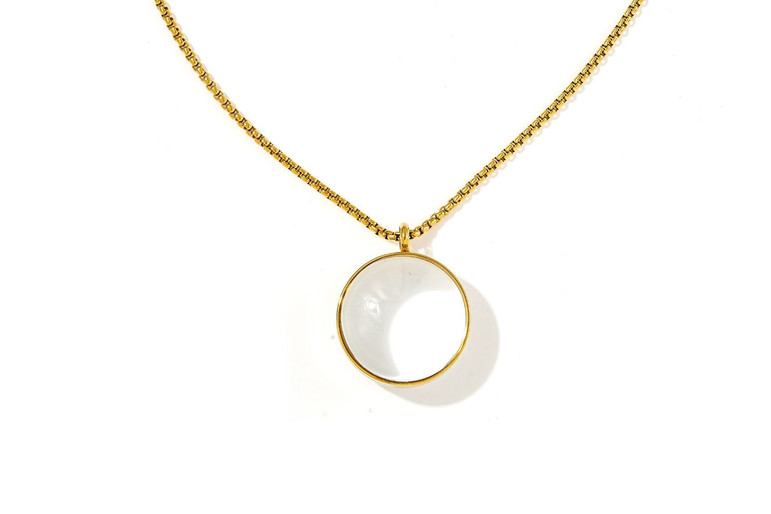 Stunning 14 karat plated clear empty locket on a gold chain