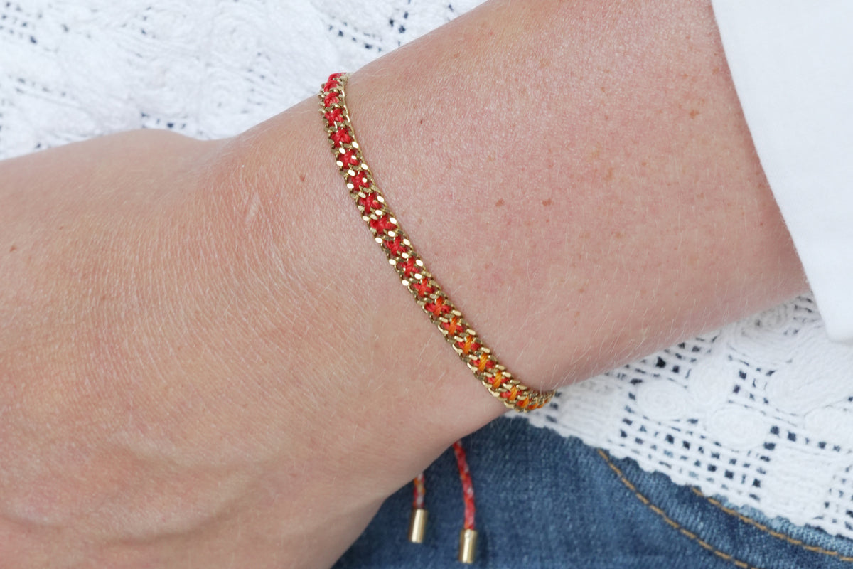 Lilia golden sunset ombre braided bracelet by Boho Betty – a gold chain and ombre braided slider bracelet