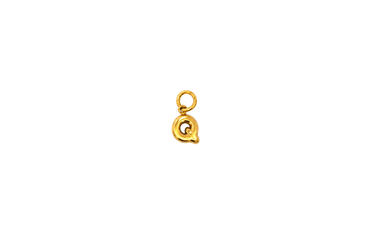 Mina Gold Initial Letter Charm - Q