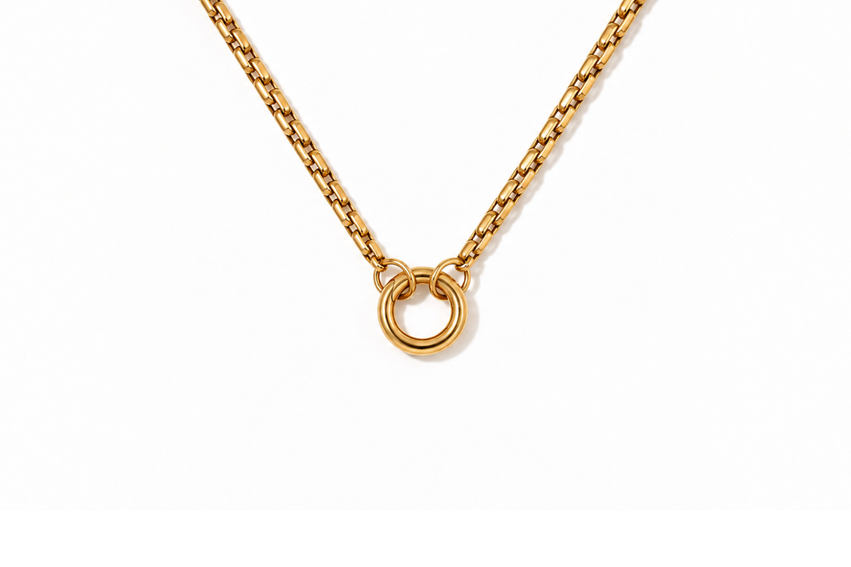 Nathalia Short Chain Necklace Gold