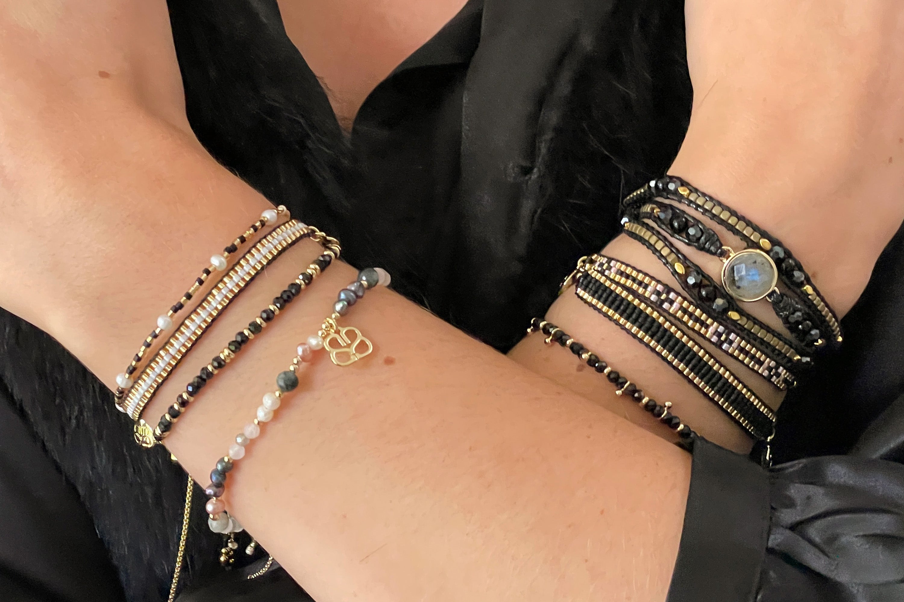 Ikecho Pearl & Bead Stretch bracelet - Boho Betty