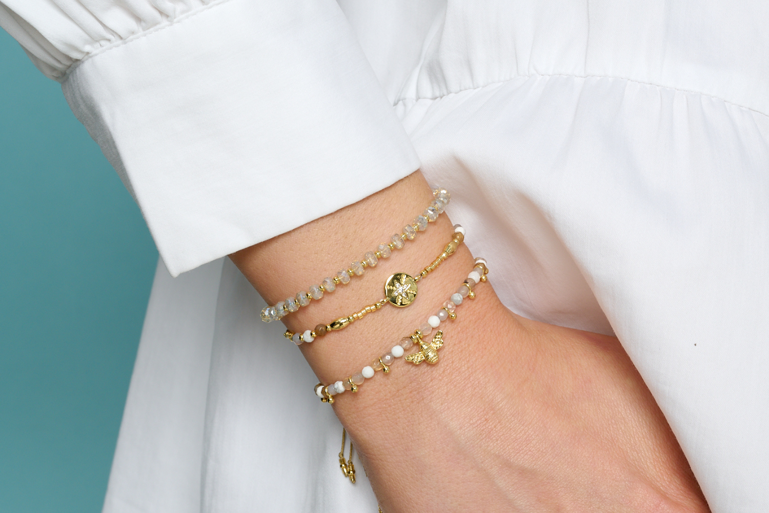 Bracelet bee top