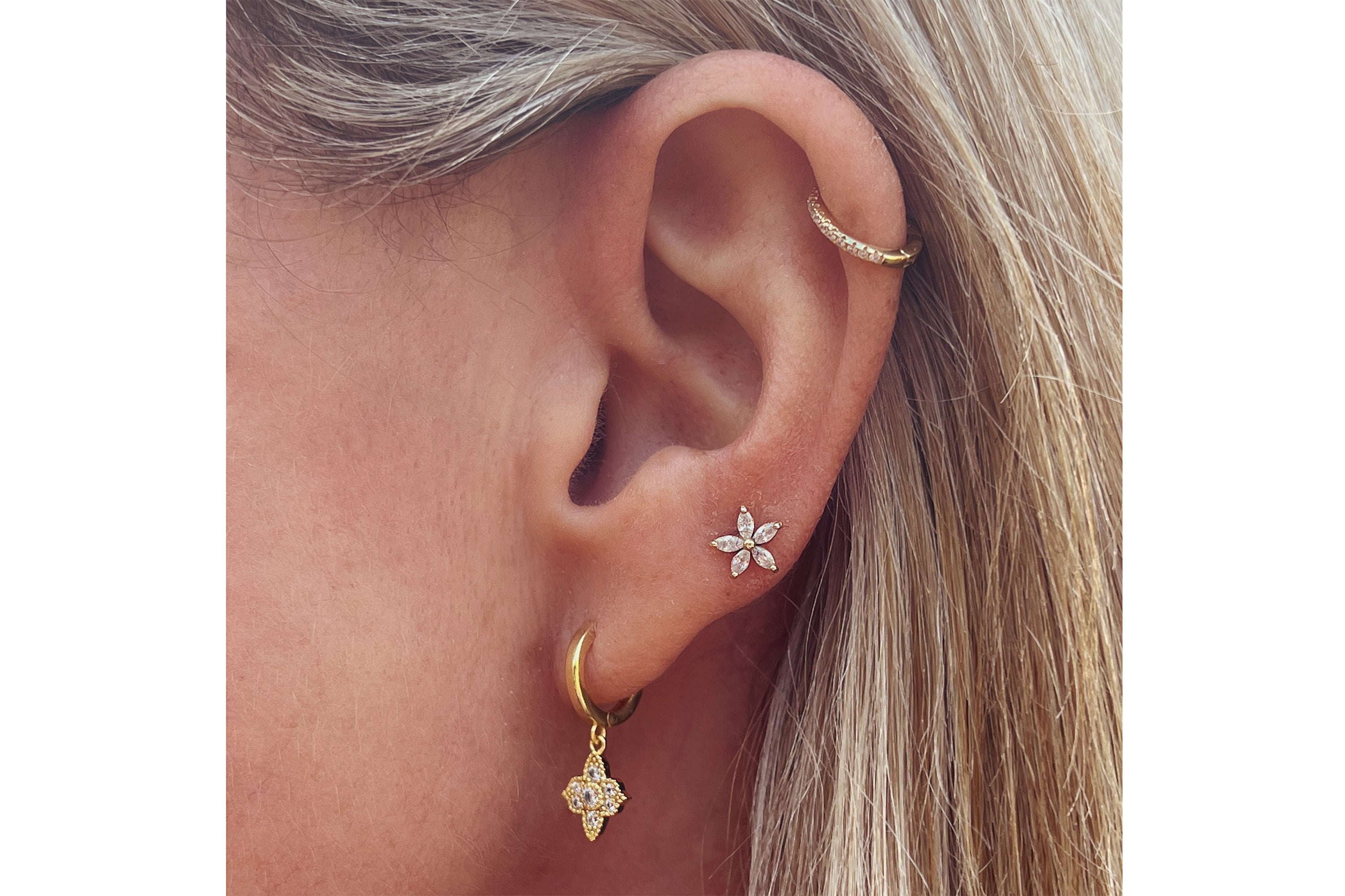 Binnie Gold Flower Earrings - Boho Betty