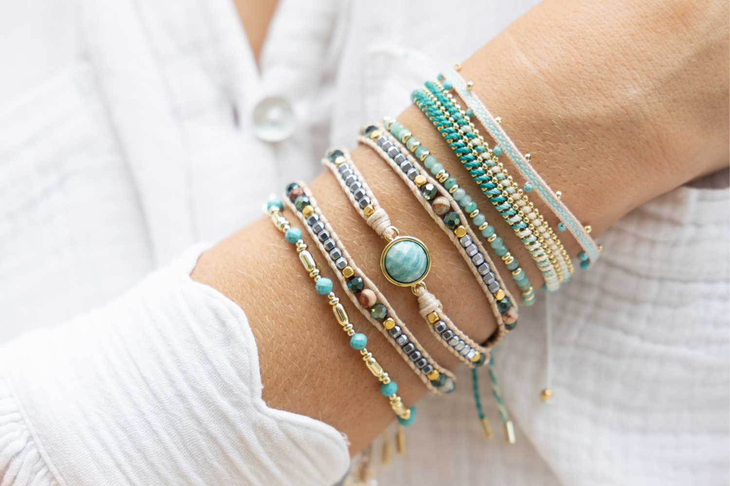 Nican Turquoise Gold Bracelet - Boho Betty