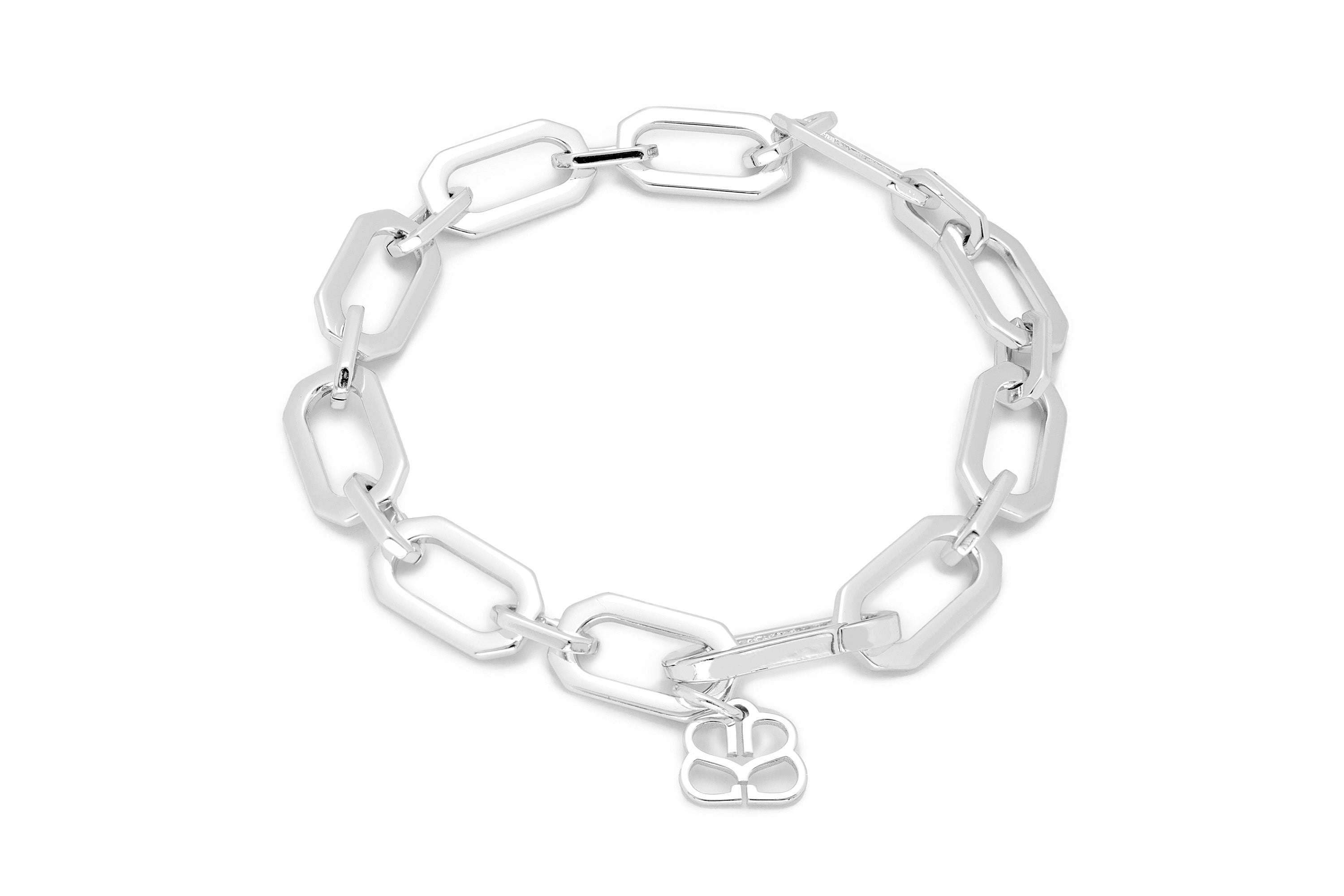 Crisos Silver Chunky Chain Bracelet featuring sleek geometric links in a radiant sterling silver-plated finish with a discreet clasp.