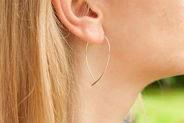 Dion Sterling Silver Curved Thread-through Earrings - Boho Betty